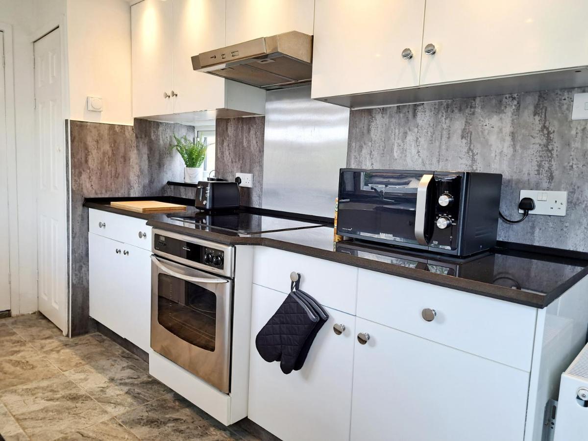 Bright 3 Bed With Terrace, Free Parking On Premises Watford (Hertfordshire)